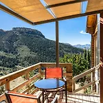 Luxury On Mountain In With Amazing View Chalet Kalavryta