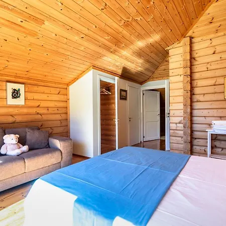 Luxury Chalet Villa, Kalavryta *