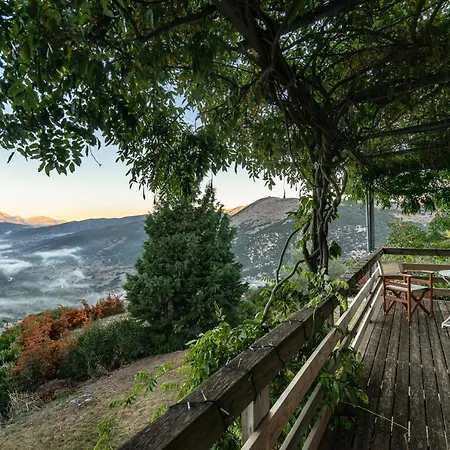 Luxury Chalet Villa, Kalavryta Chalet *
